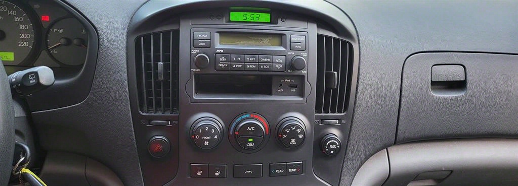 HYUNDAI Starex - Vista 11