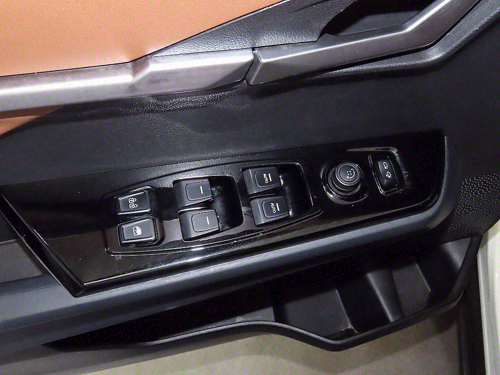 Ssangyong Torres 2024 Blanco - Importación desde Corea - HF Imports Iquique - Foto 13