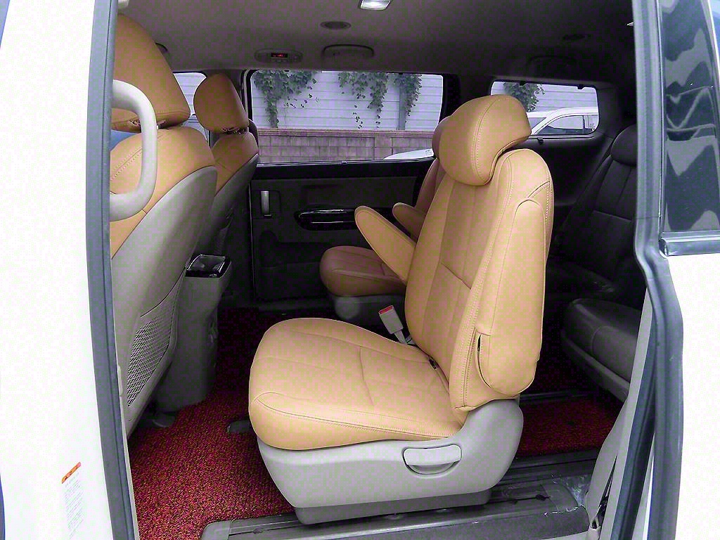 KIA Carnival - Vista 6