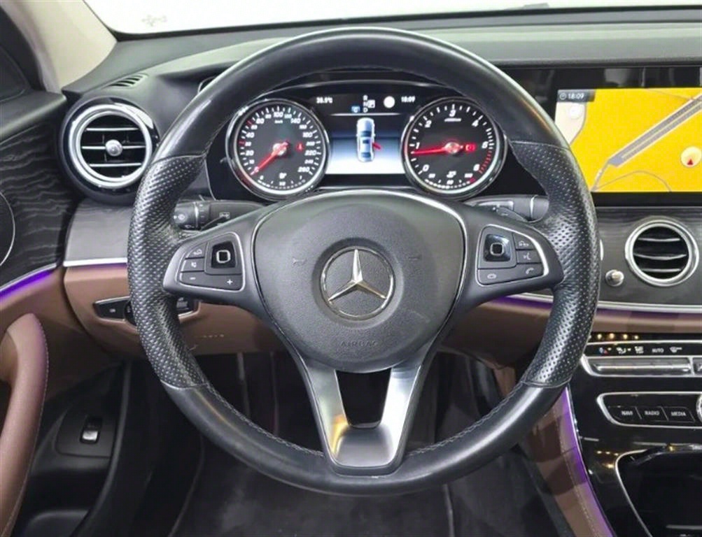 Mercedes Benz E class 2017 Azul - Importación desde Corea - HF Imports Iquique - Foto 13