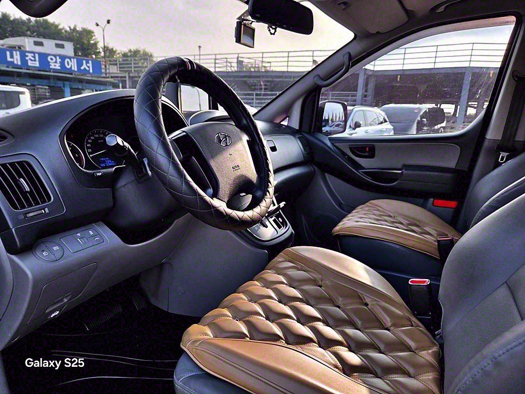 HYUNDAI Starex - Vista 9