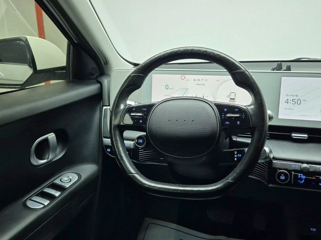 HYUNDAI Ioniq 5 - Vista 9
