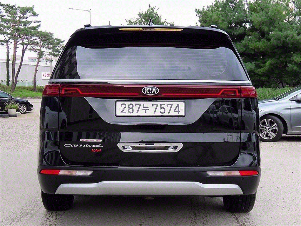 KIA Carnival - Vista 4