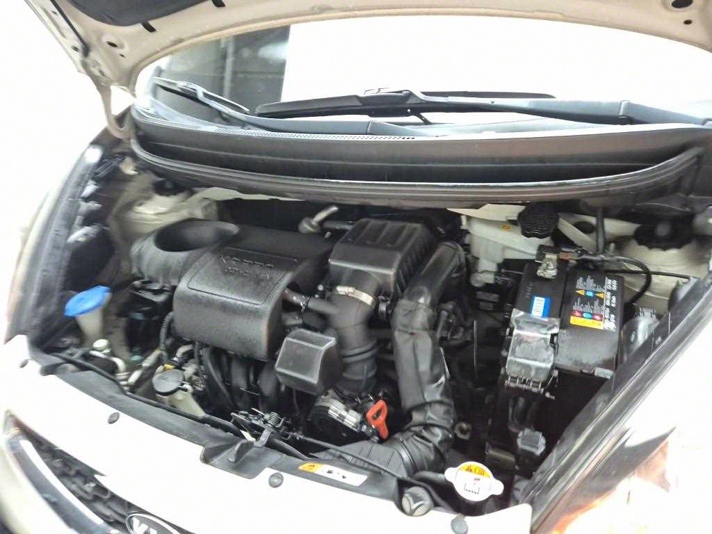 KIA Morning - Vista 5