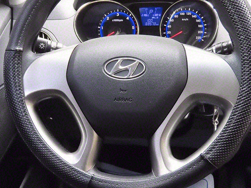 HYUNDAI Tucson 2012 Blanco - Importación desde Corea - HF Imports Iquique - Foto 10