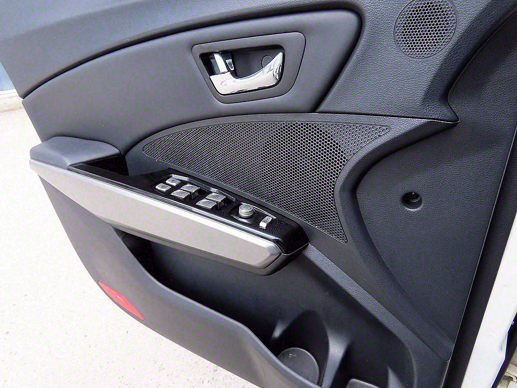 Ssangyong Tivoli - Vista 11