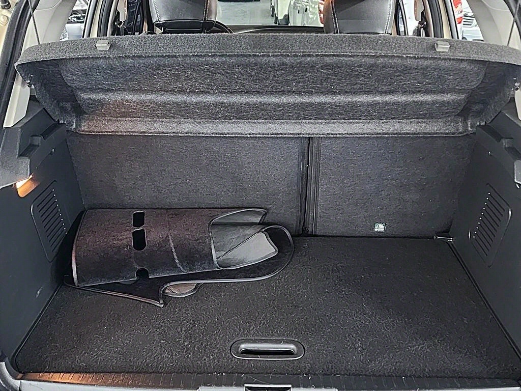 SAMSUNG QM3 - Vista 8