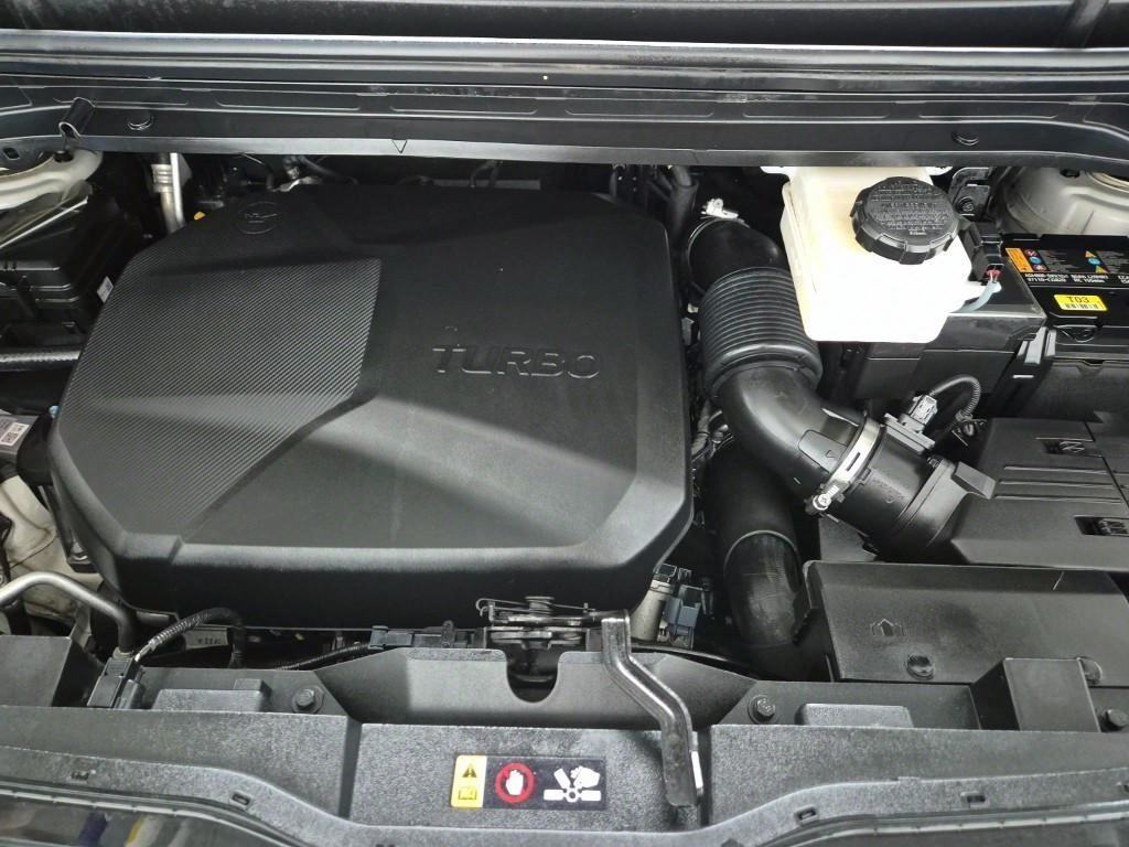 HYUNDAI Staria - Vista 5