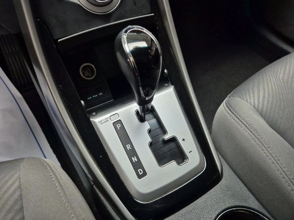 HYUNDAI Avante - Vista 8