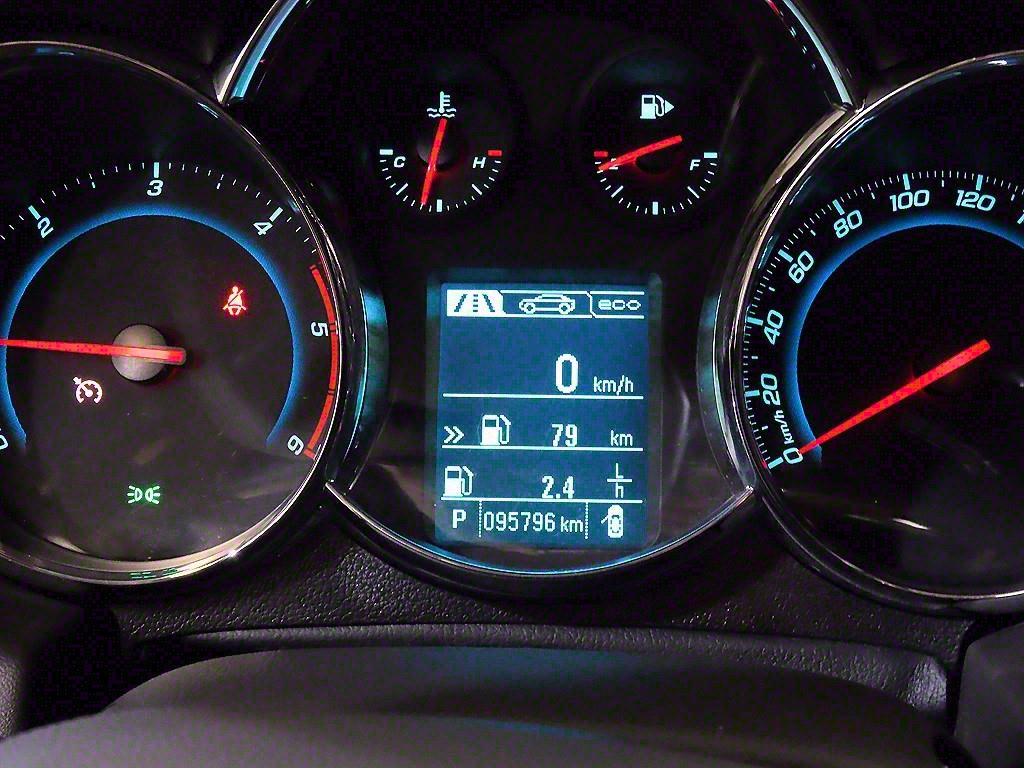 Chevrolet Cruise - Vista 9