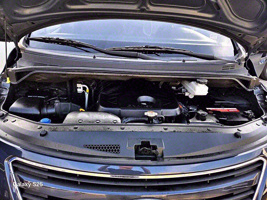 HYUNDAI Starex 2018 Azul - Importación desde Corea - HF Imports Iquique - Foto 18