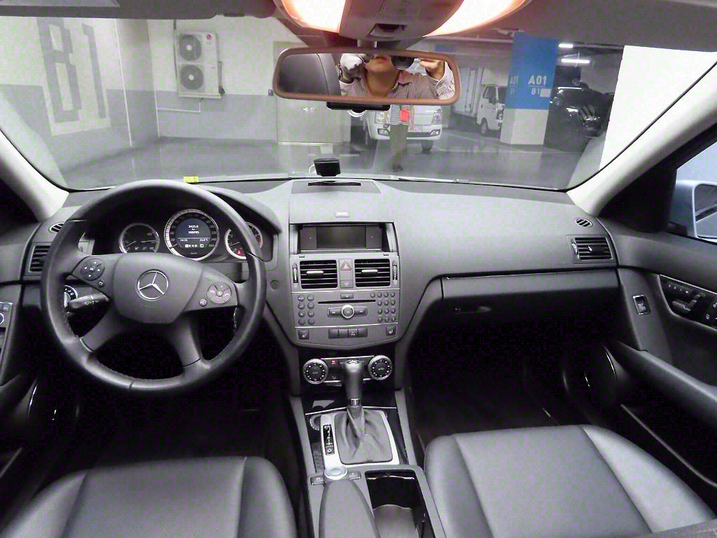 Mercedes Benz C Class - Vista 7