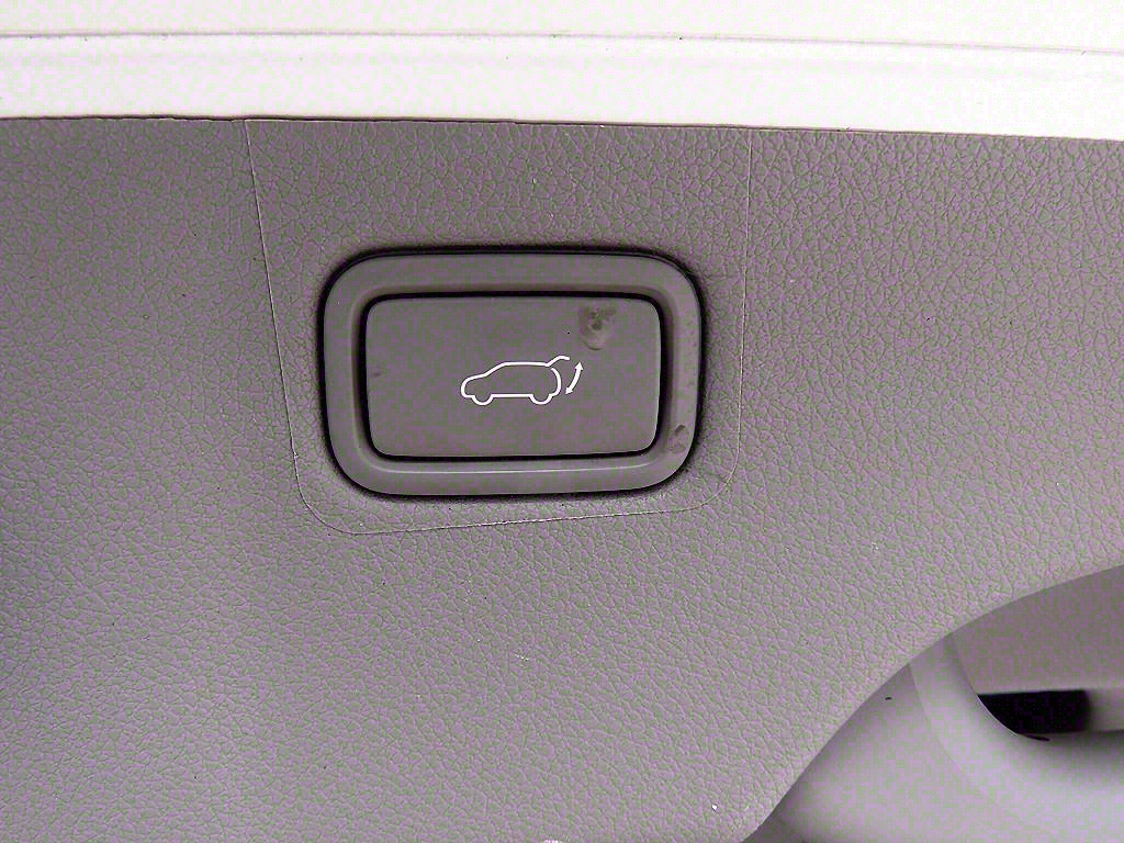 KIA Carnival 2015 Blanco - Importación desde Corea - HF Imports Iquique - Foto 16