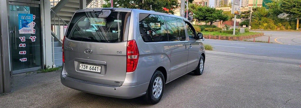 HYUNDAI Starex - Vista 5