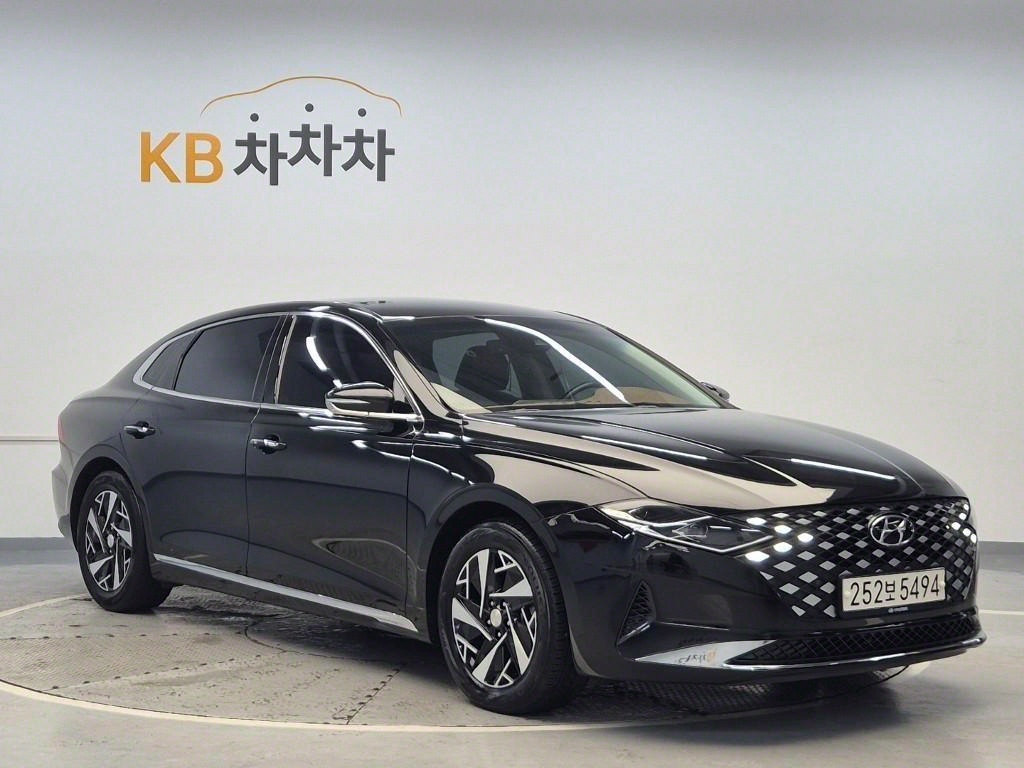 HYUNDAI Grandeur - Vista 4