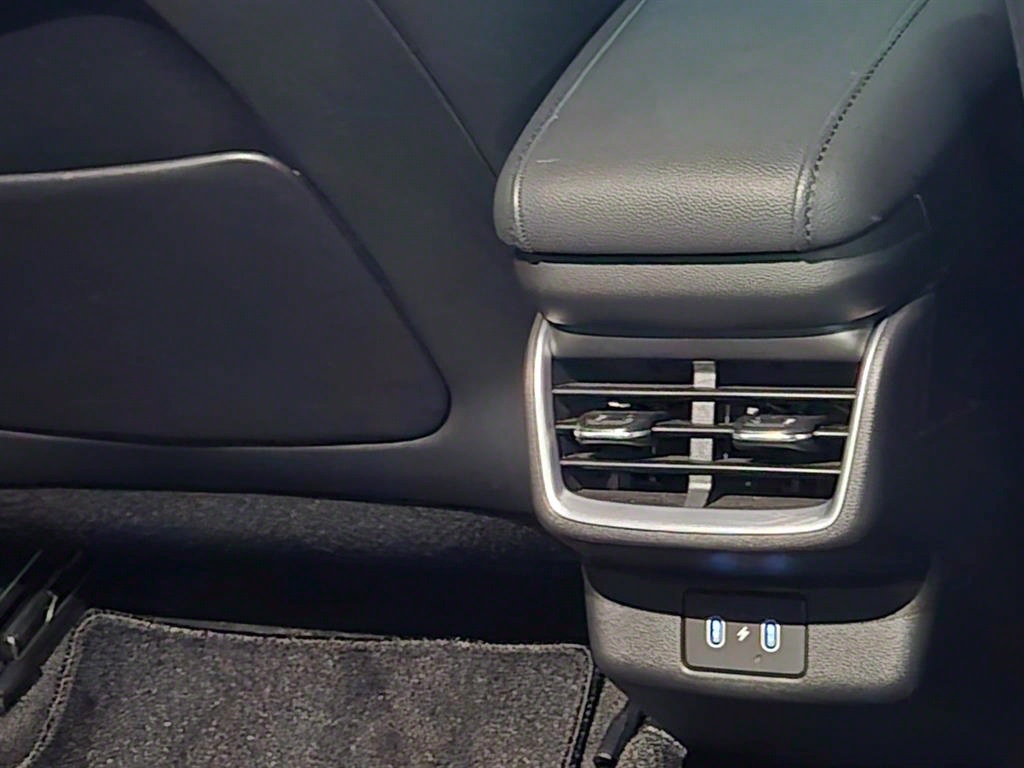 HYUNDAI Grandeur - Vista 11