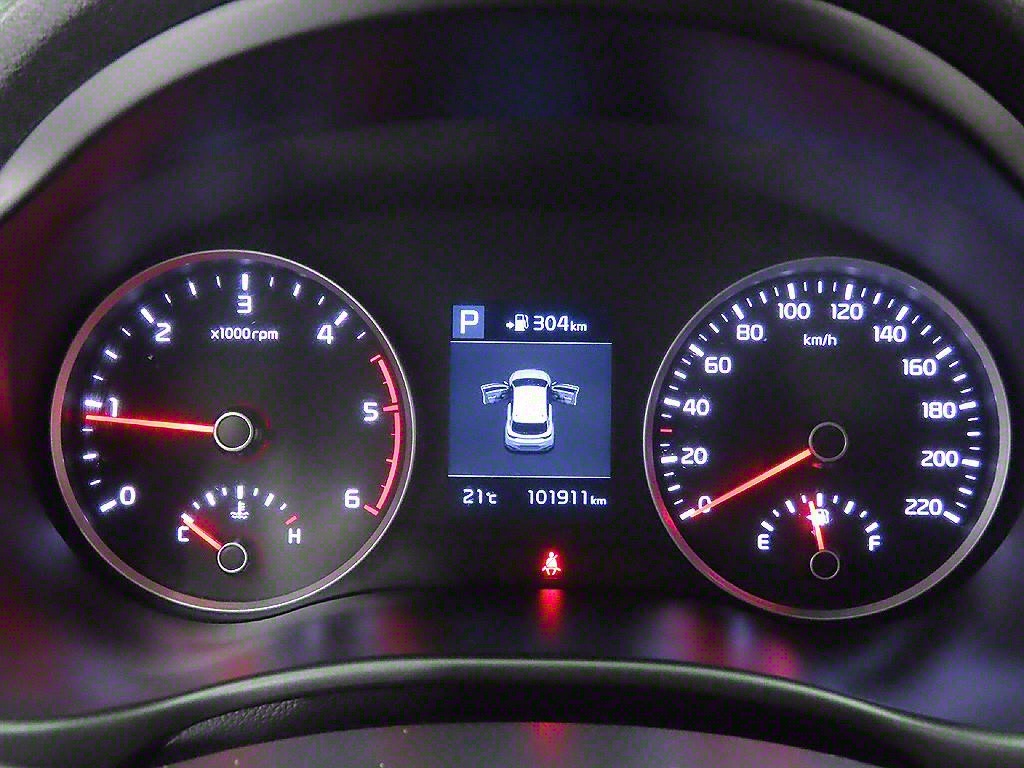 KIA Stonic - Vista 11