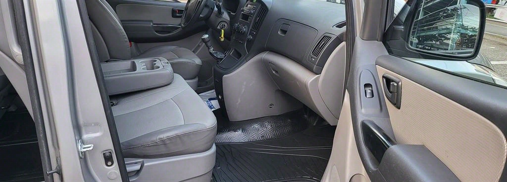 HYUNDAI Starex 2011 Plateado - Importación desde Corea - HF Imports Iquique - Foto 16