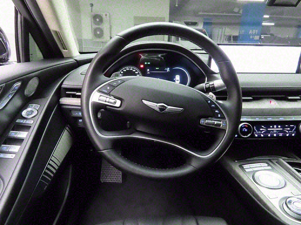 Genesis G80 - Vista 8