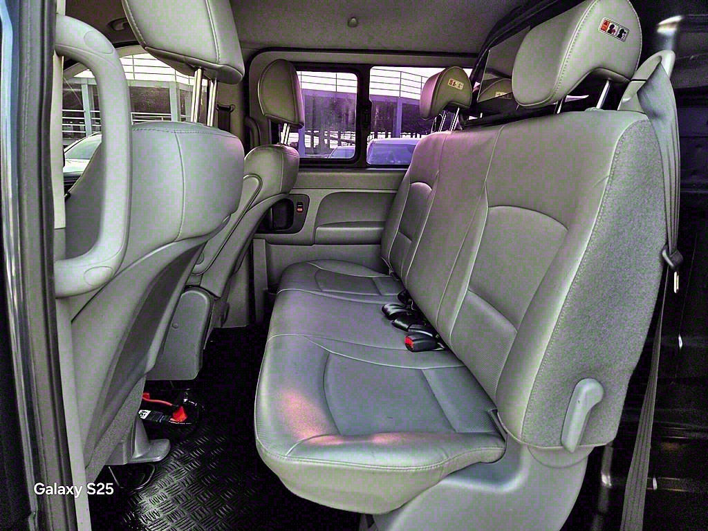 HYUNDAI Starex - Vista 11