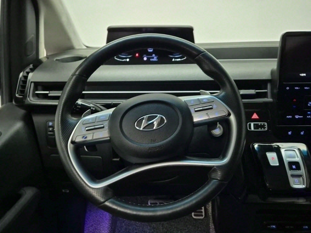 HYUNDAI Staria - Vista 9