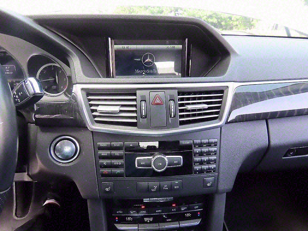 Mercedes Benz E class - Vista 12