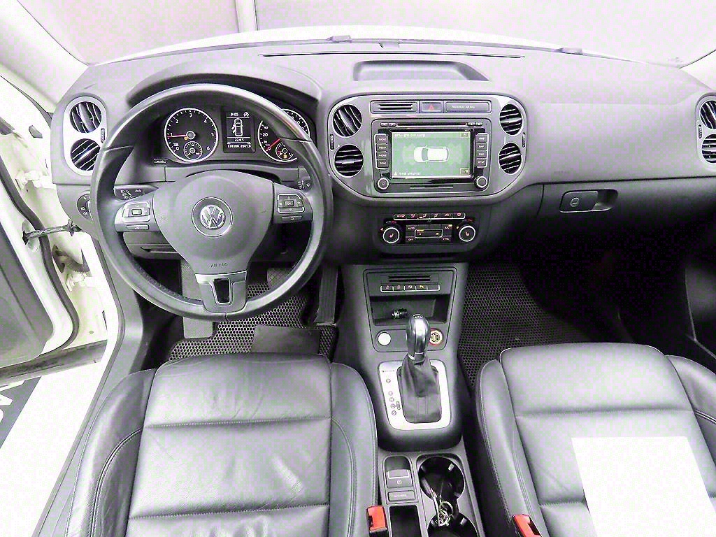 Volkswagen Tiguan - Vista 7