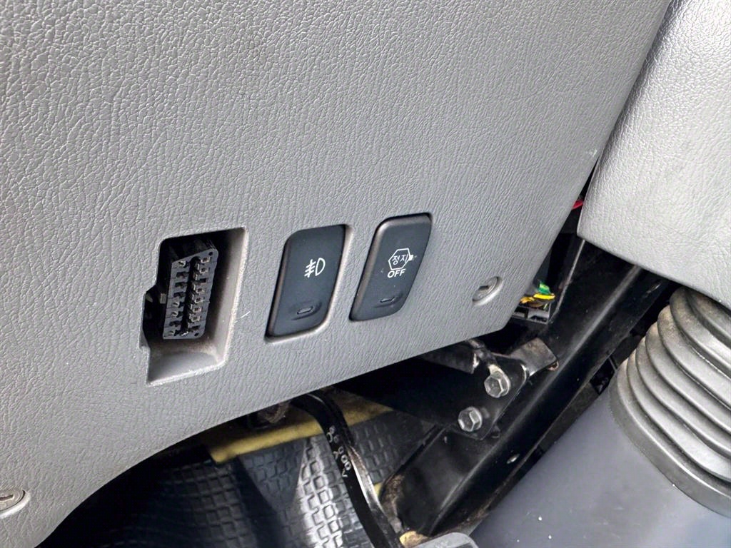 medium and large bus Hyundai bus - Vista 10