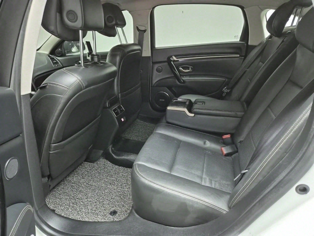 SAMSUNG SM7 - Vista 12