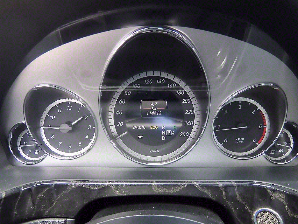 Mercedes Benz E class - Vista 9