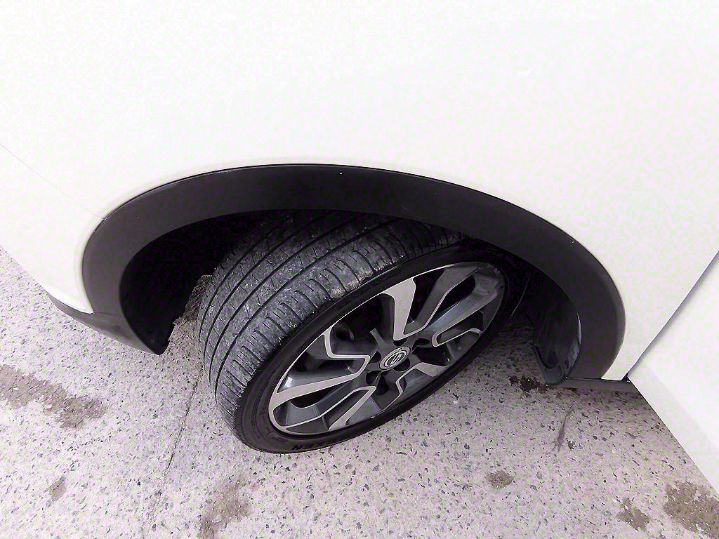 Ssangyong Tivoli 2016 Blanco - Importación desde Corea - HF Imports Iquique - Foto 20