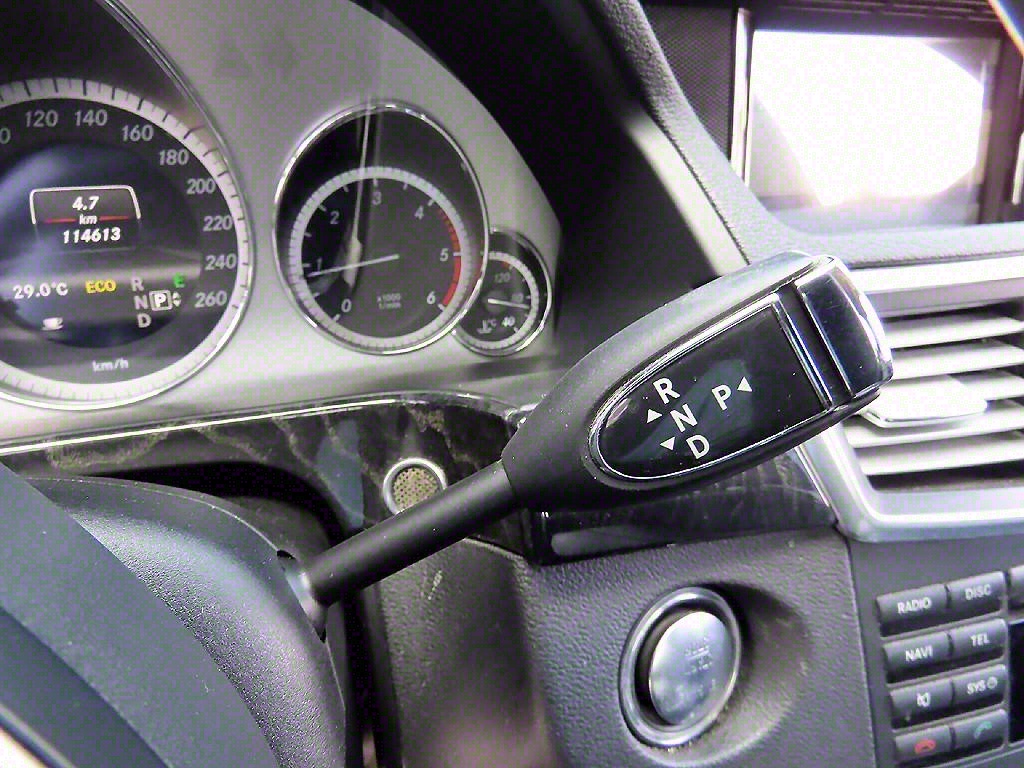 Mercedes Benz E class - Vista 10