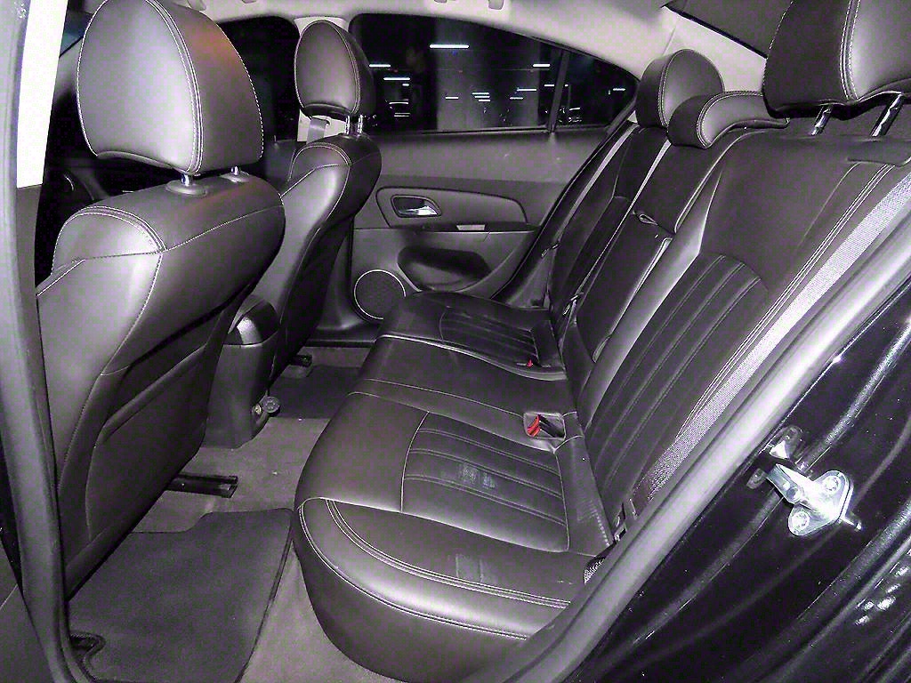 Chevrolet Cruise - Vista 7