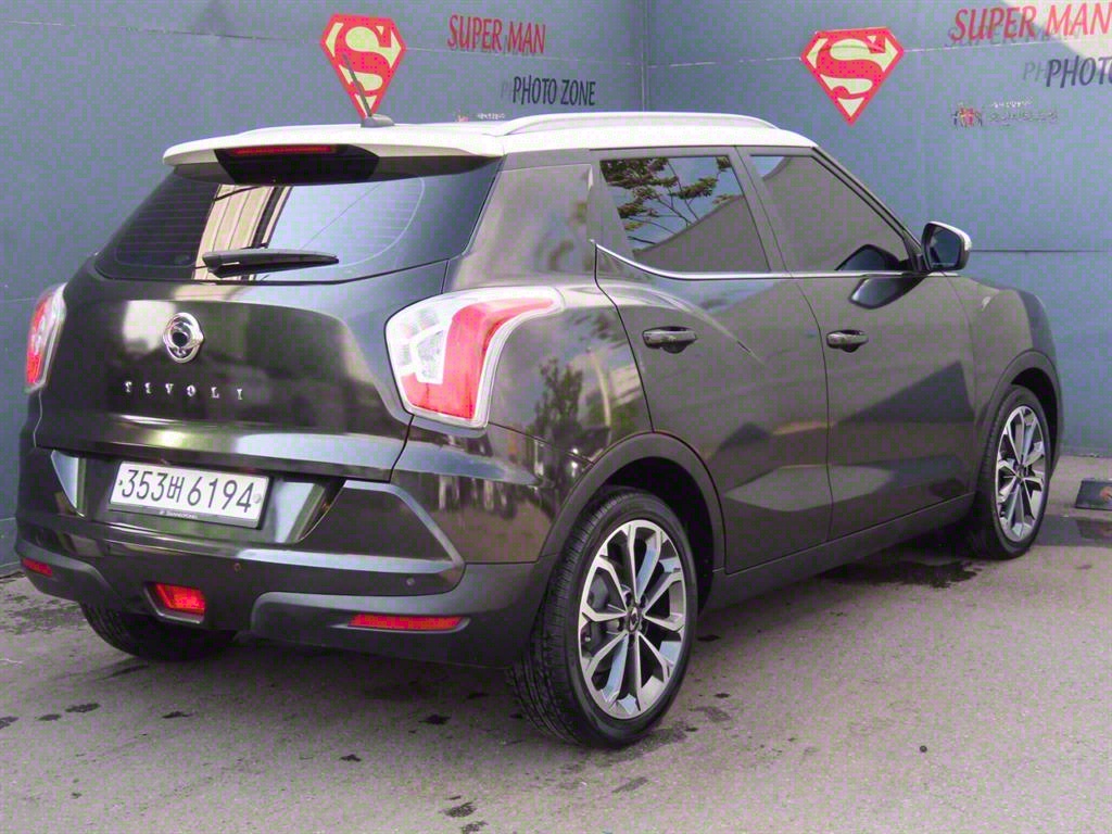 Ssangyong Tivoli - Vista 7