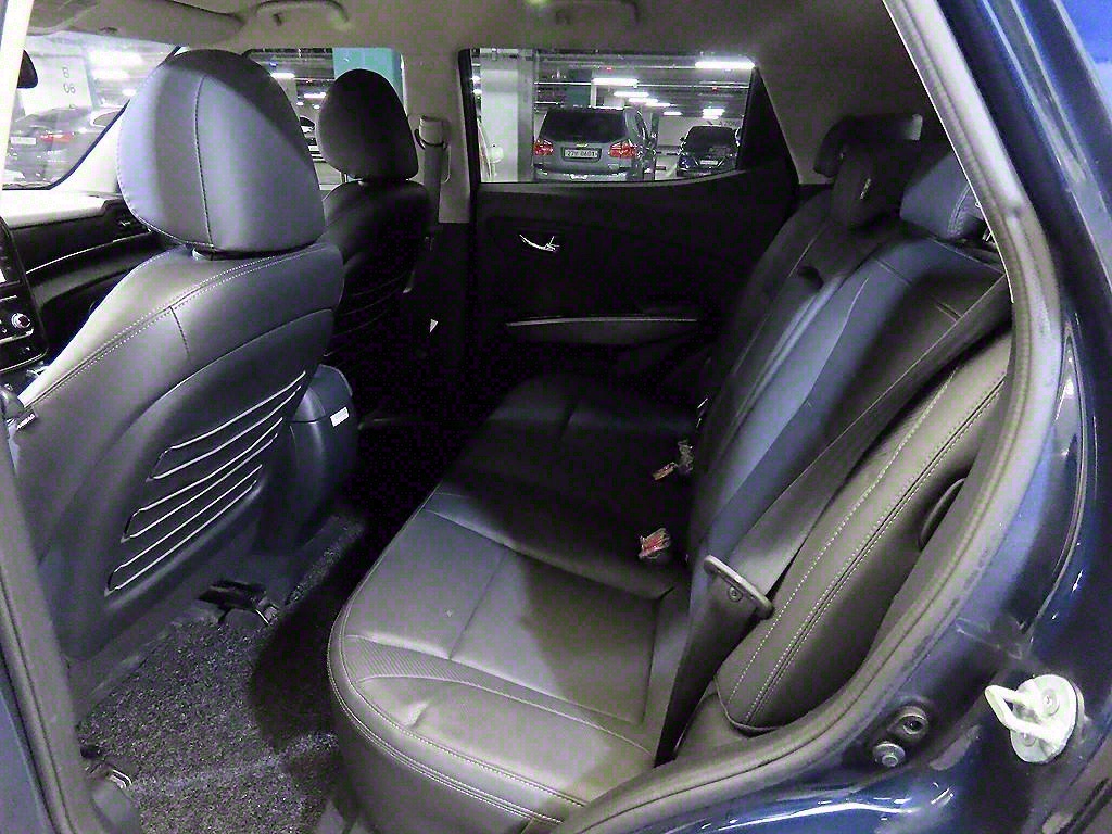 Ssangyong Tivoli - Vista 7