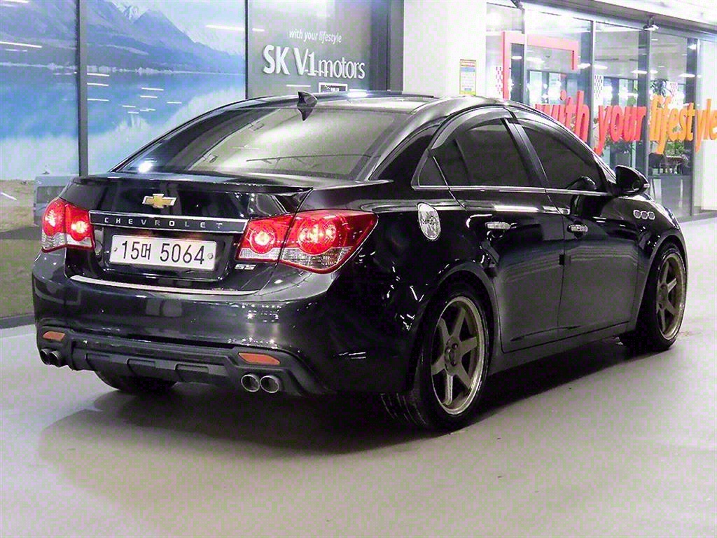 Chevrolet Cruise - Vista 4