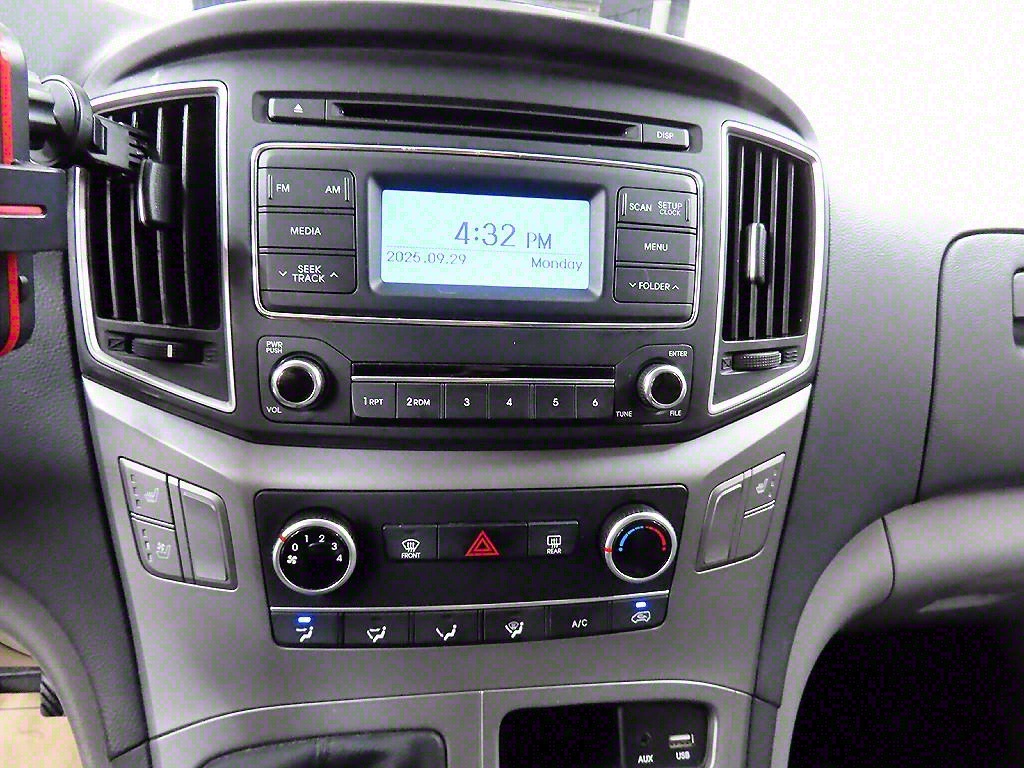 HYUNDAI Starex 2019 Gris - Importación desde Corea - HF Imports Iquique - Foto 14