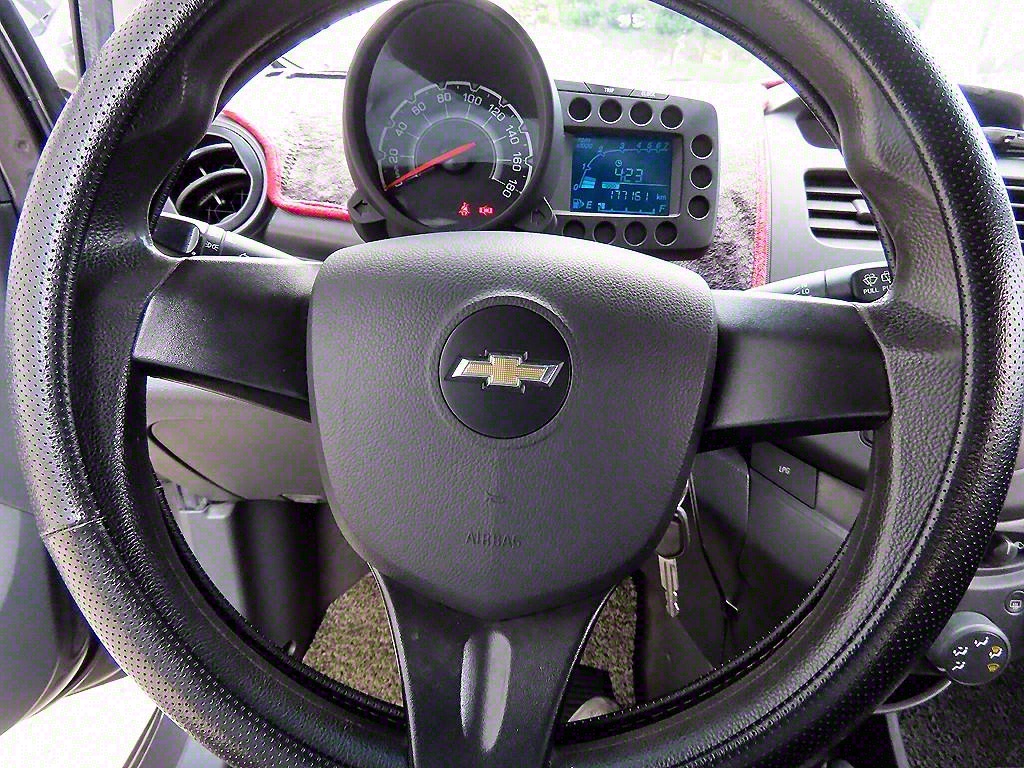 Chevrolet Spark - Vista 8