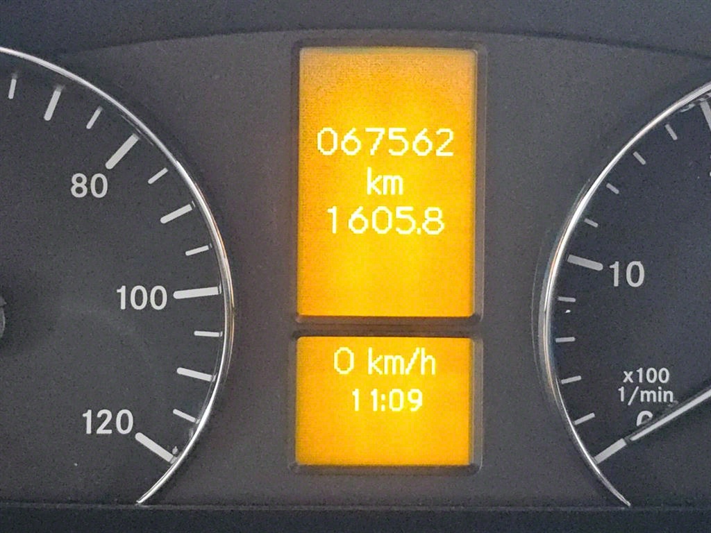 Mercedes Benz Sprinter - Vista 5