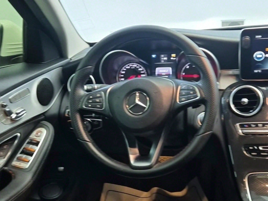 Mercedes Benz C Class - Vista 9