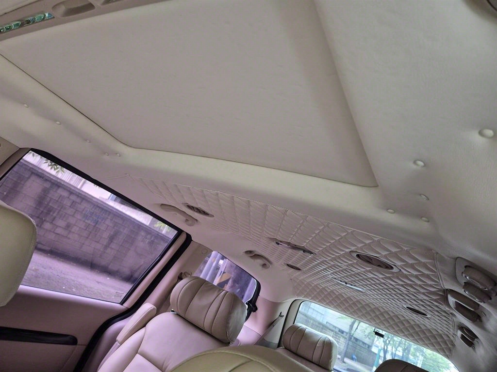 KIA Carnival - Vista 6