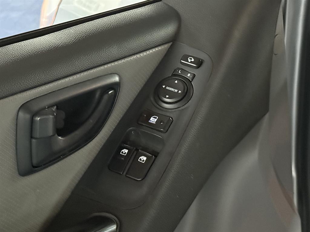 HYUNDAI Starex - Vista 10