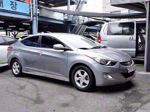 HYUNDAI Avante - Vista 4