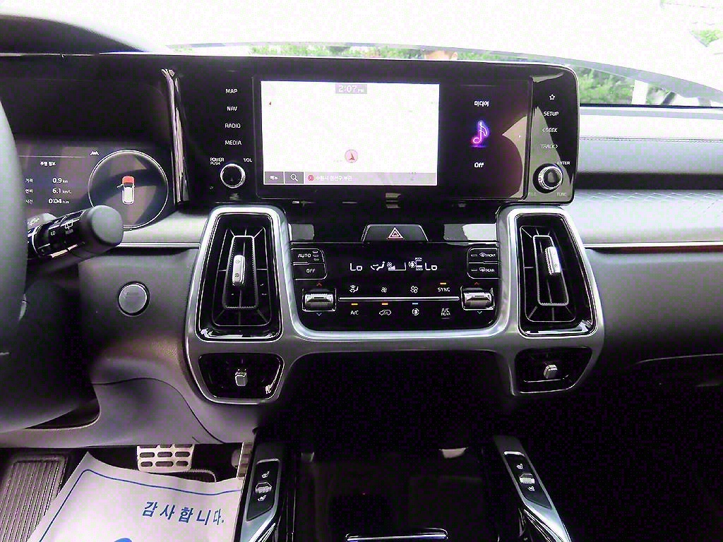 KIA Sorento 2023 Blanco - Importación desde Corea - HF Imports Iquique - Foto 13