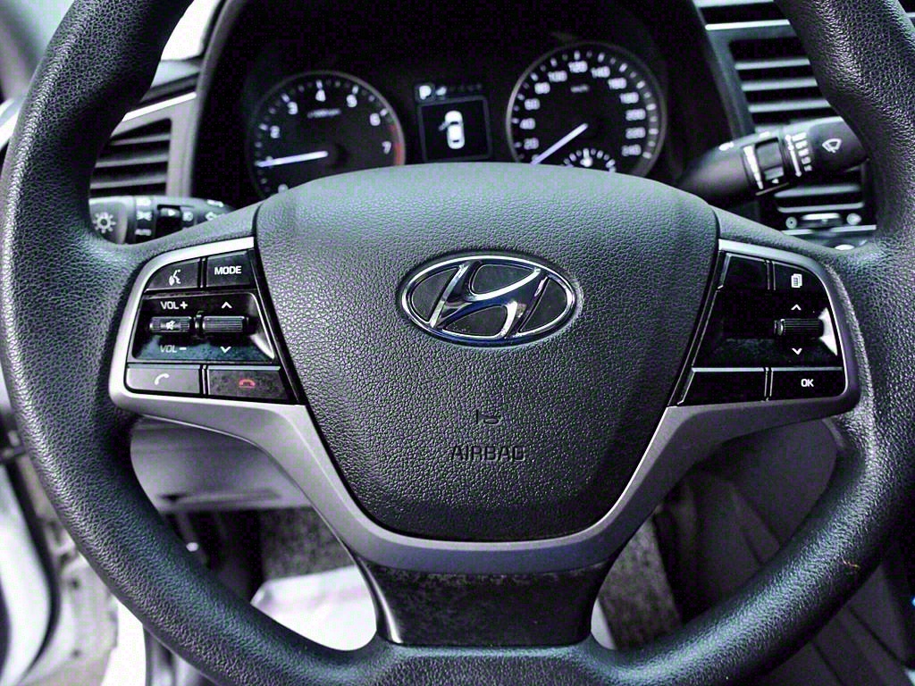 HYUNDAI Avante 2018 Blanco - Importación desde Corea - HF Imports Iquique - Foto 8