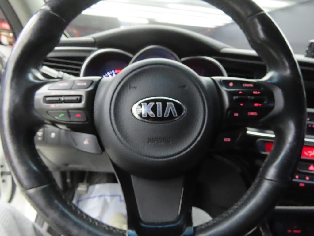 KIA K5 - Vista 9