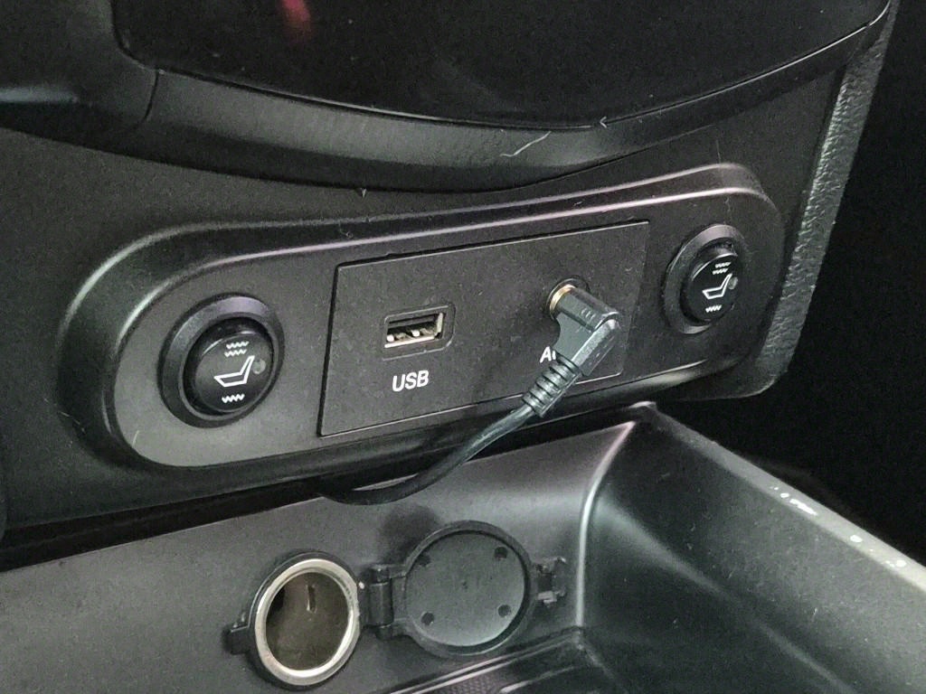 Ssangyong Tivoli 2017 Azul - Importación desde Corea - HF Imports Iquique - Foto 13