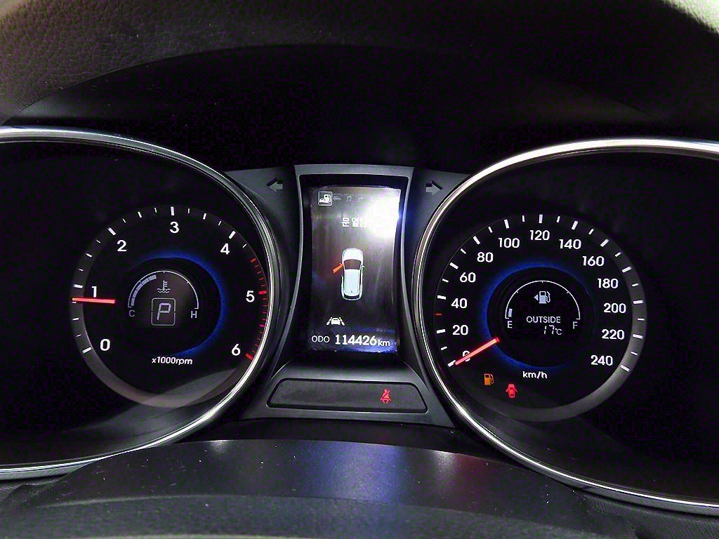 HYUNDAI Maxcruz - Vista 9