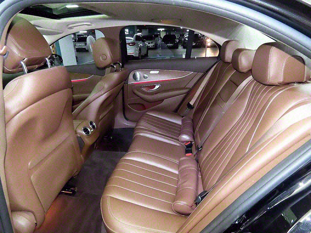 Mercedes Benz E class - Vista 7