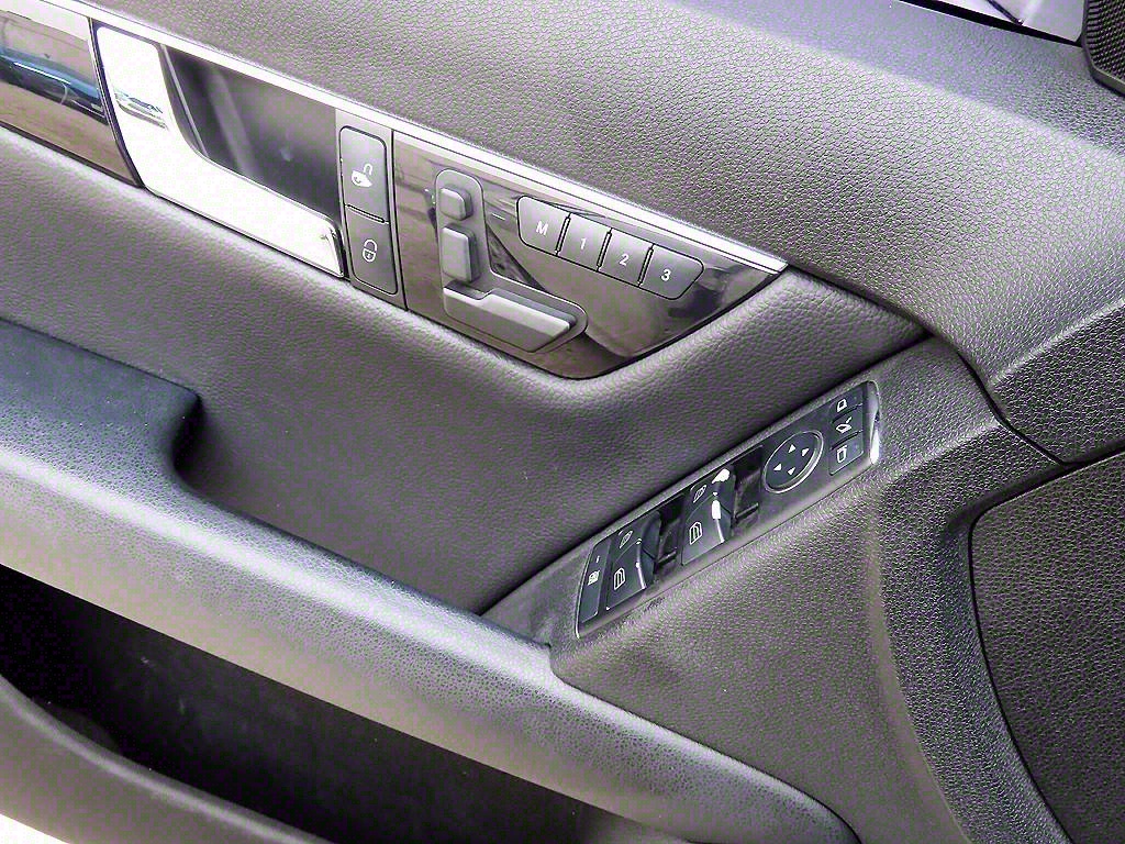 Mercedes Benz C Class - Vista 11